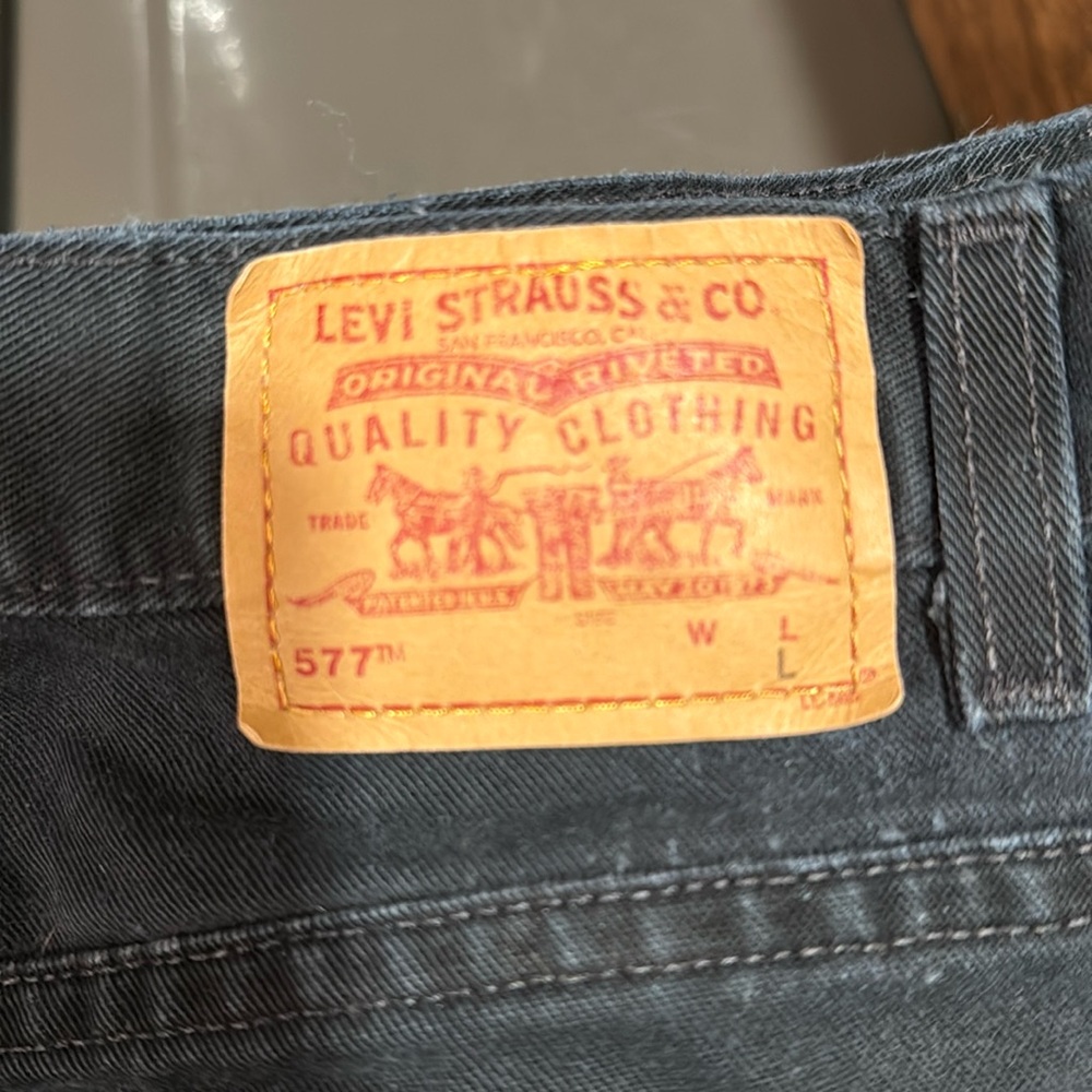 Levi’s 577 Black - Size 10 (30” length) - Picture 3 of 6